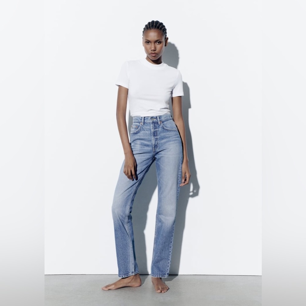 Zara Blue Jeans, size 2, high rise medium blue wash, straight leg jeans